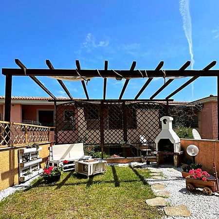 Apartament Casa Quasimodo, Con Patio E Giardino Privato Olbia Zewnętrze zdjęcie