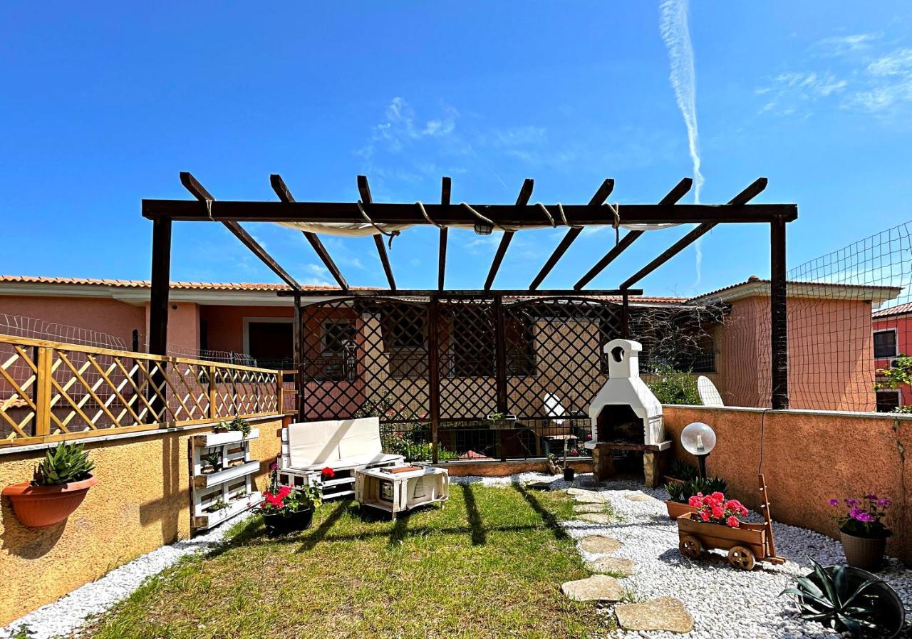Apartament Casa Quasimodo, Con Patio E Giardino Privato Olbia Zewnętrze zdjęcie